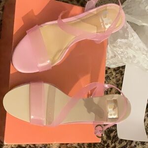 Brand new guest heels, size 7